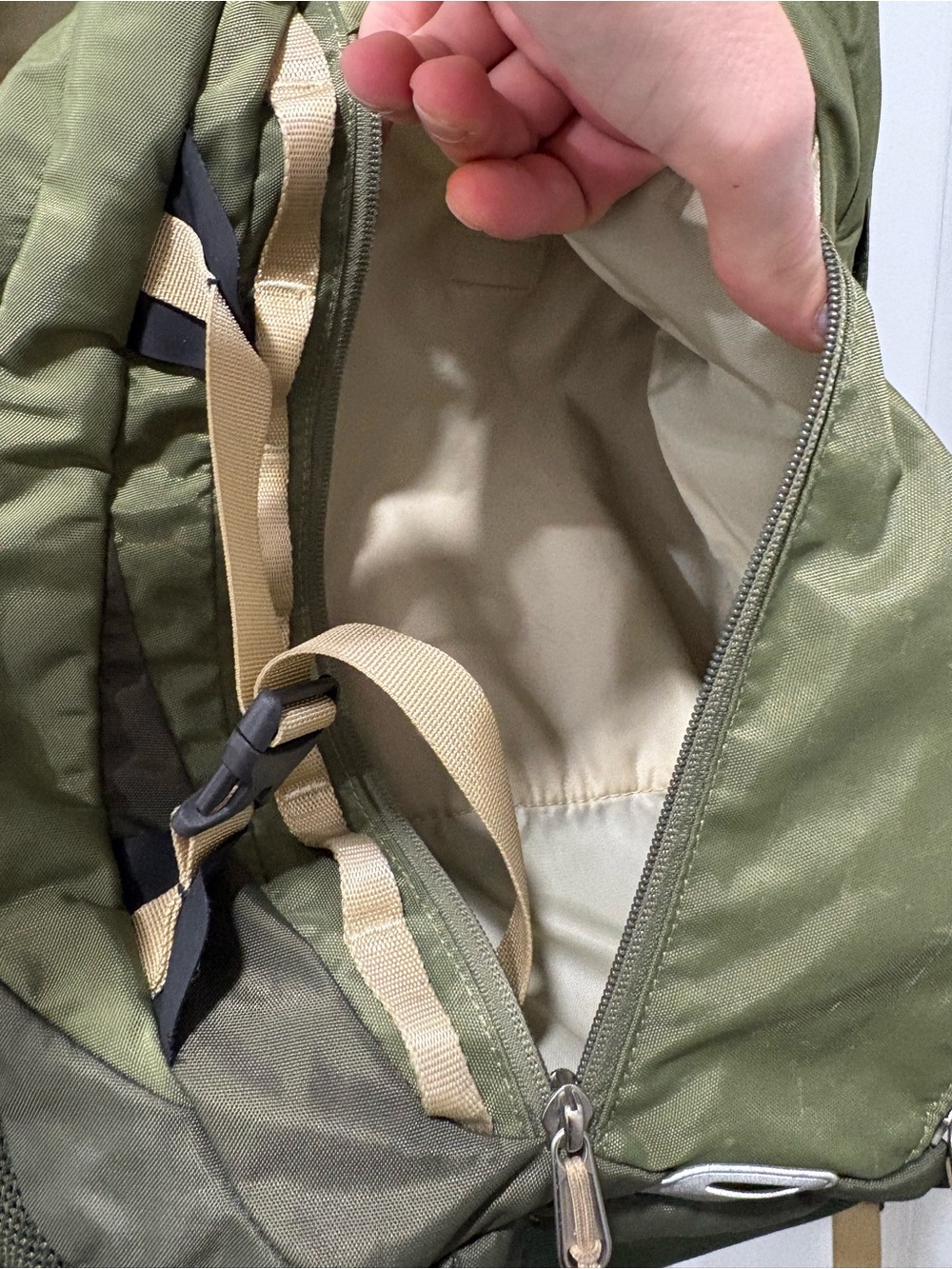 The North Face Big Shot Olive Green Men's Backpack with Tan Accents - Picture 11 of 11
